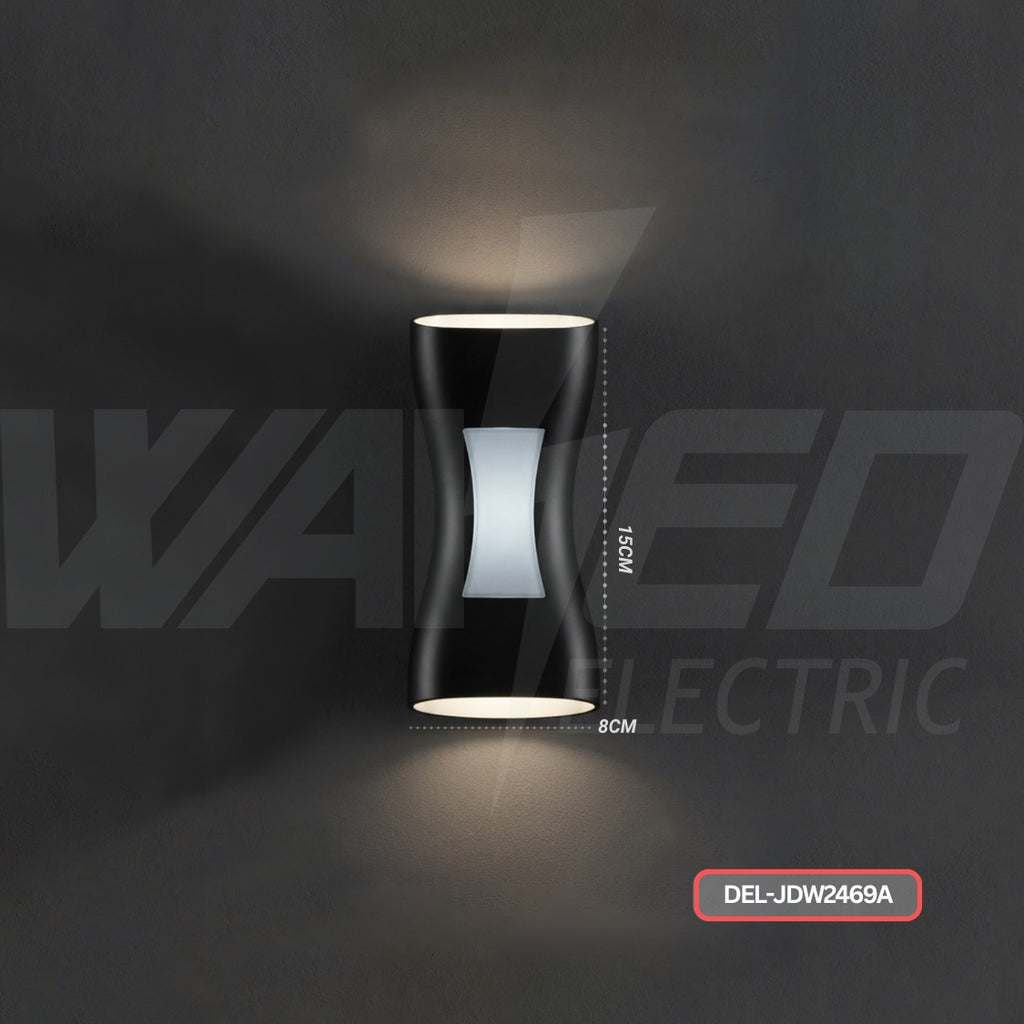 Outdoor LED Wall Light – Black