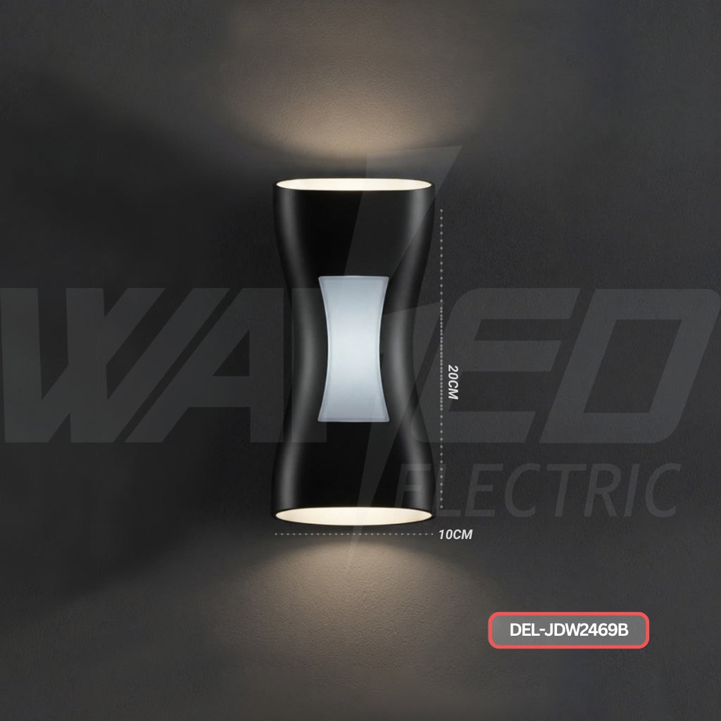 Outdoor LED Wall Light – Black