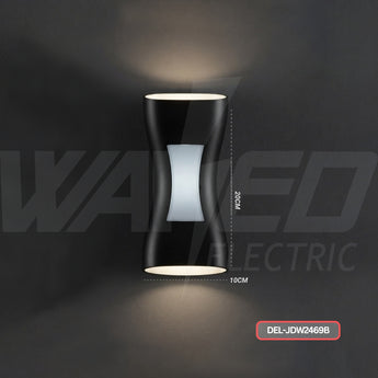 Outdoor LED Wall Light – Black